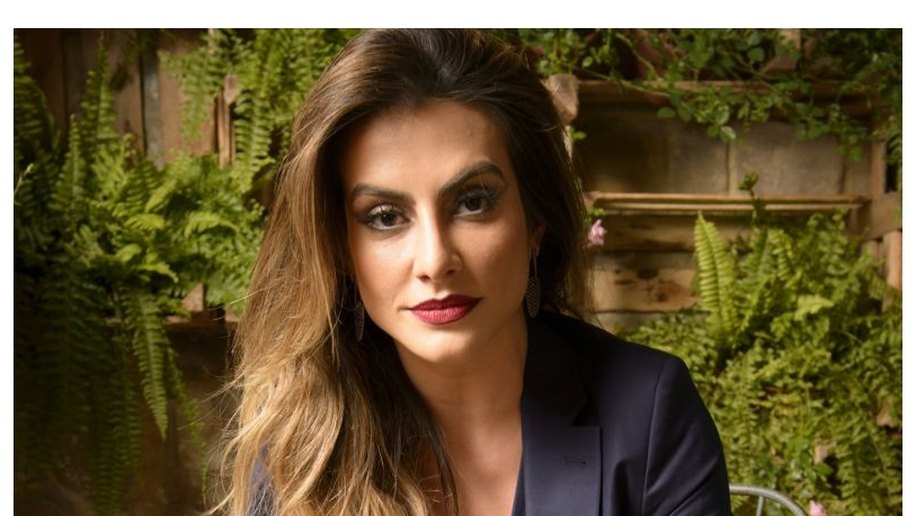 Após “Haja Coração”, Cleo Pires renova com a Globo