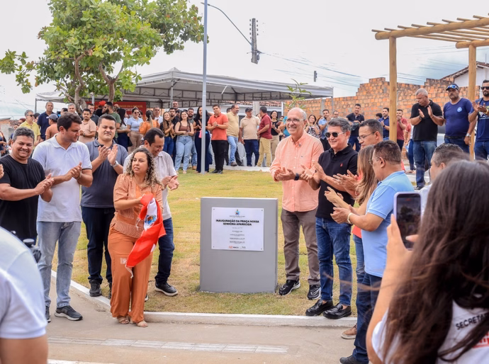 Prefeitura de Penedo inaugura praça e santuário no Conjunto Nilo Menezes