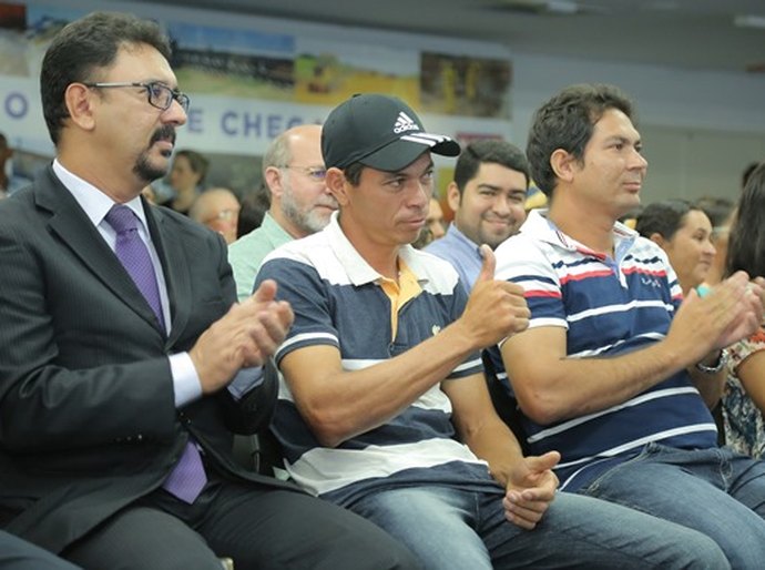 Pequenos produtores são beneficiados pelas linhas de crédito da Desenvolve