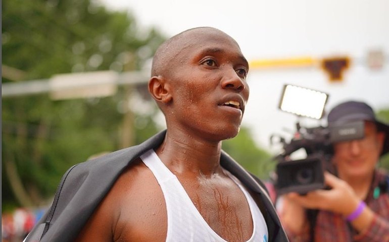 Queniano recordista mundial dos 10km é suspenso por seis anos por doping