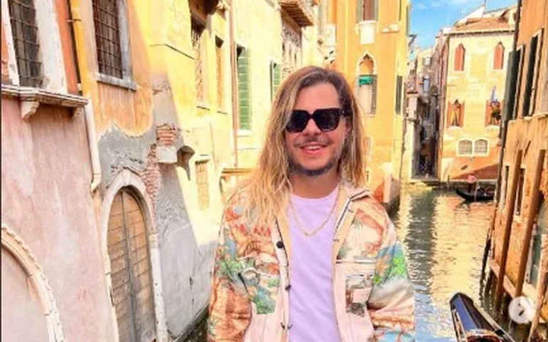 Marcus Majella homenageia Paulo Gustavo durante divulgação de novo filme