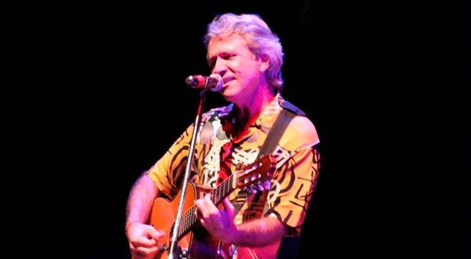 Cantor sergipano Lula Ribeiro lança single com Luiz Melodia nas plataformas digitais