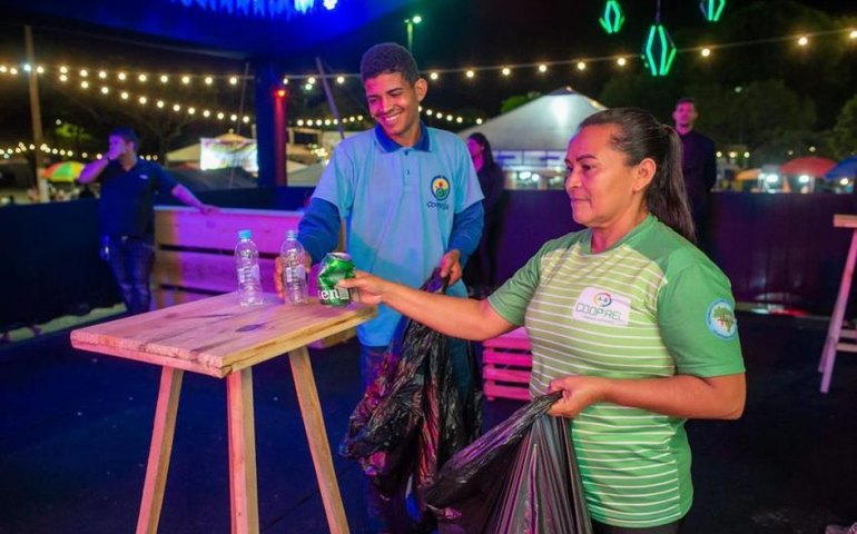 Cooperativas recolhem mais de 1.300 quilos de recicláveis em shows do Benedito Bentes
