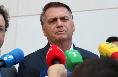 Defesa de Bolsonaro tem até as 21h13 para enviar explicações a Moraes