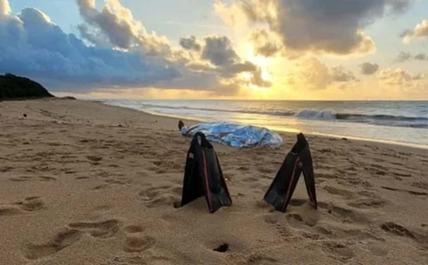 Corpo de jovem que estava desaparecido após entrar no mar é encontrado