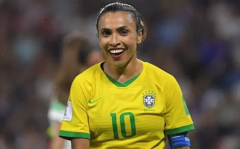 Em recuperação de lesão, Marta terá minutagem controlada diante dos EUA