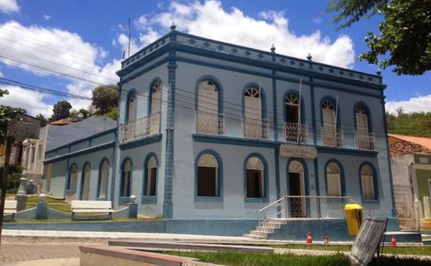 Prefeito Tiago Freitas decreta ponto facultativo no Dia Internacional da Mulher