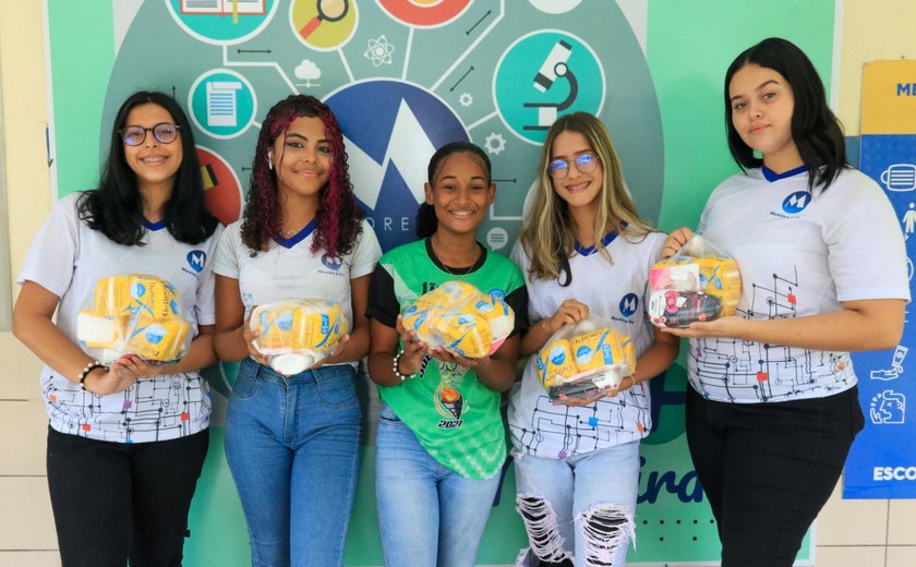 Alunas da rede estadual relatam benefícios do kit combate à pobreza menstrual