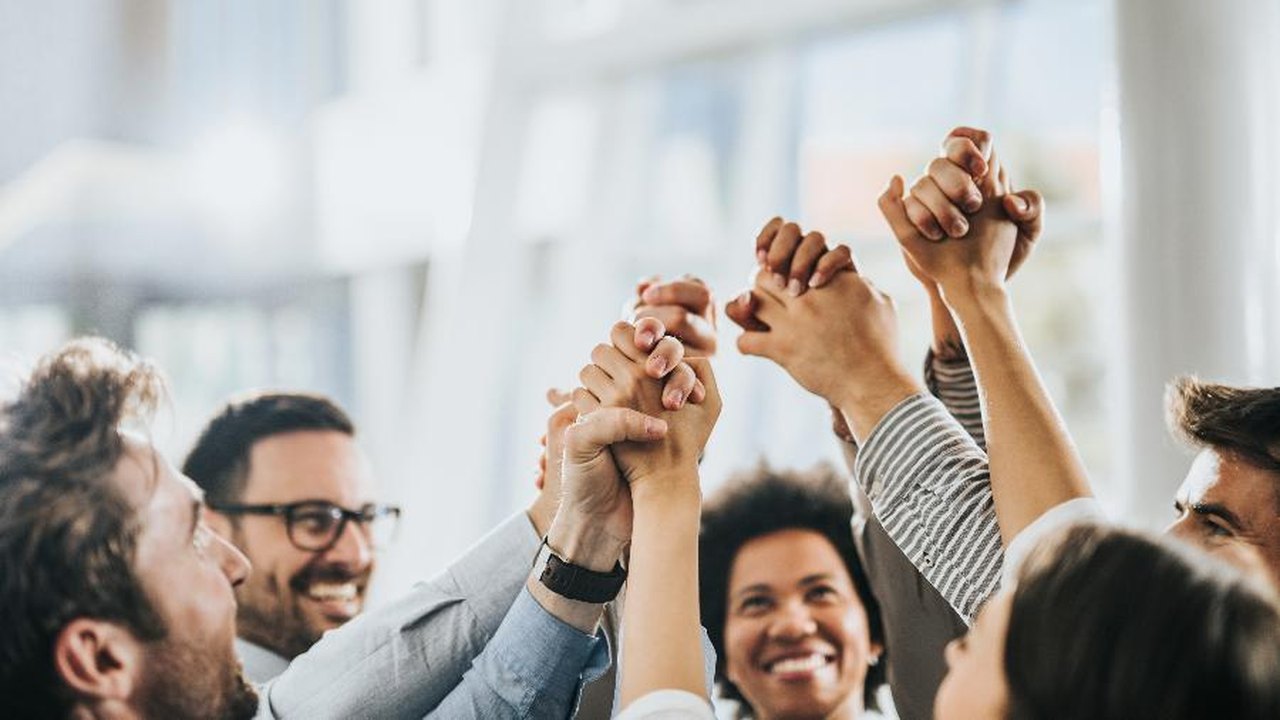 Dia da Felicidade: especialistas explicam a ação desse sentimento no cérebro e como ter uma vida mais feliz