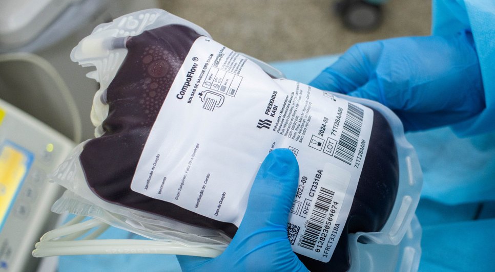 slide_b92b1f51722fcc440e1f0e31e13b40c1 / Foto: Liberação de sangue e hemocomponentes para rede hospitalar segue em plantão 24 horas / Foto: Ascom SES