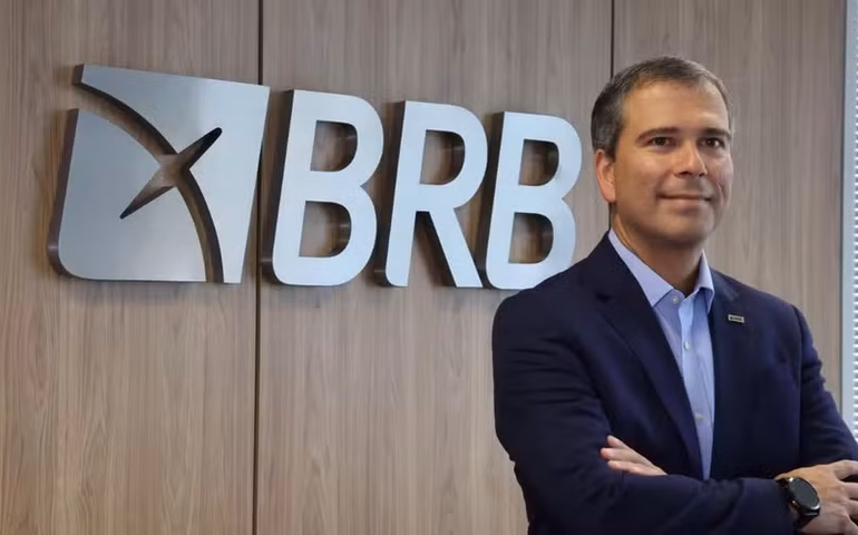 PF prende ex-presidente do BRB citado no caso do Banco Master