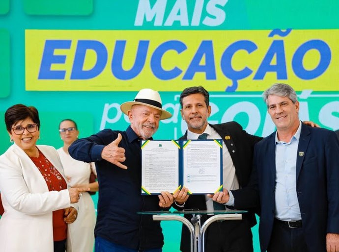 “Não tem saída para esse país se a gente não investir em educação”, diz Lula na inauguração do Campus Catalão do Instituto Federal Goiano