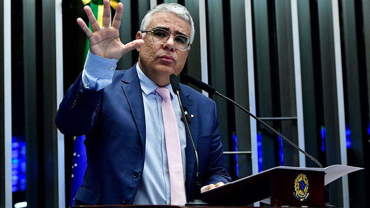 Girão critica  'fatiamento' do projeto sobre fake news na Câmara