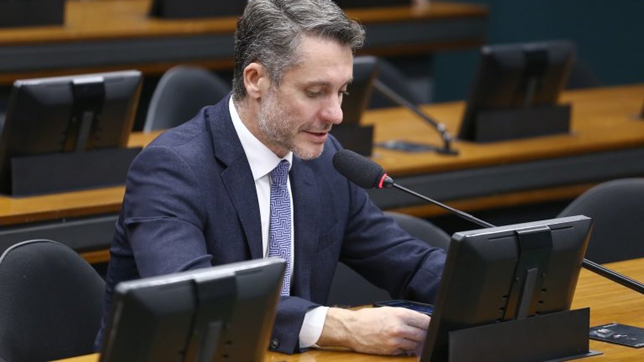 Comissão aprova admissibilidade de PEC que cria incentivos fiscais para o setor de reciclagem