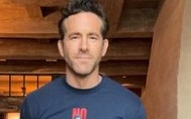 Time de Ryan Reynolds faz história e conquista mais um acesso na Inglaterra
