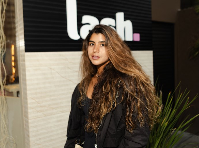 Rotina intensa de treinos aumenta risco de danos ao couro cabeludo