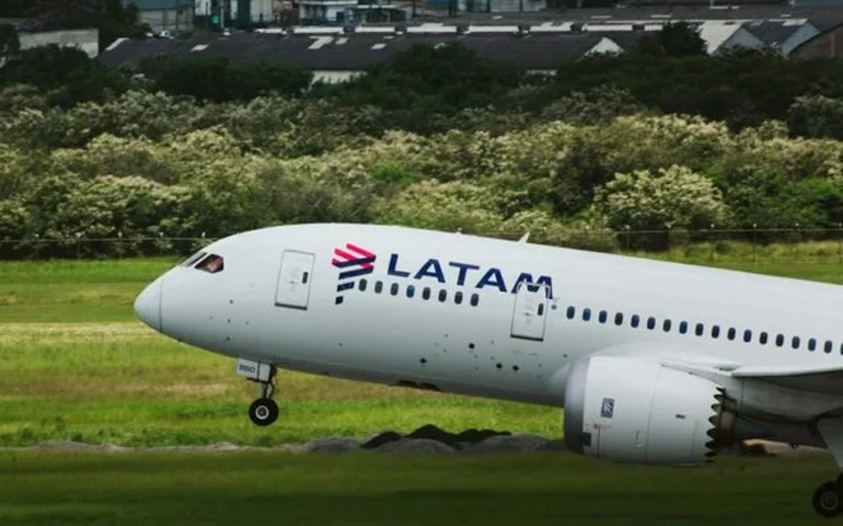 Incidente em voo da Latam entre Austrália e Nova Zelândia deixa dezenas de feridos
