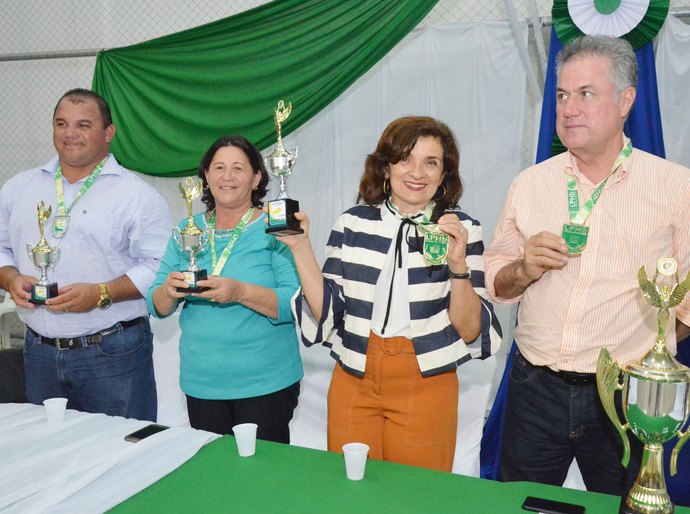 Quadra poliesportiva é inaugurada no bairro Vassouras em Coruripe