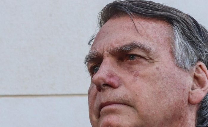 Bolsonaro acusa Moraes de fazer 'tudo o que não diz a lei' após ser indiciado por tentativa de golpe