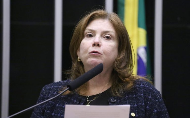 Comissão aprova pulseira com dados para identificar pacientes com epidermólise bolhosa