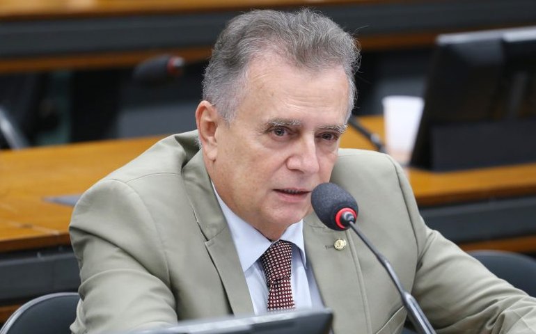 Comissão aprova proposta que amplia lista de vítimas que agravam pena para estelionato