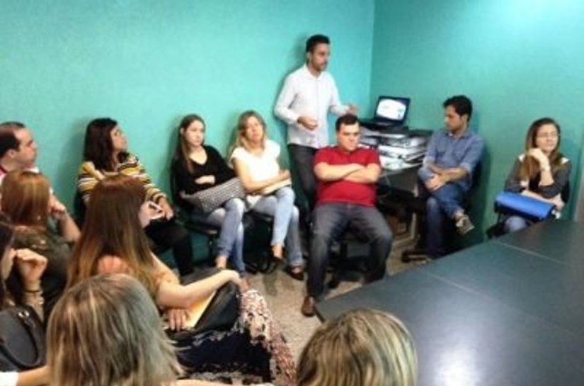 Conisul realiza treinamento para a compra de itens de saúde bucal