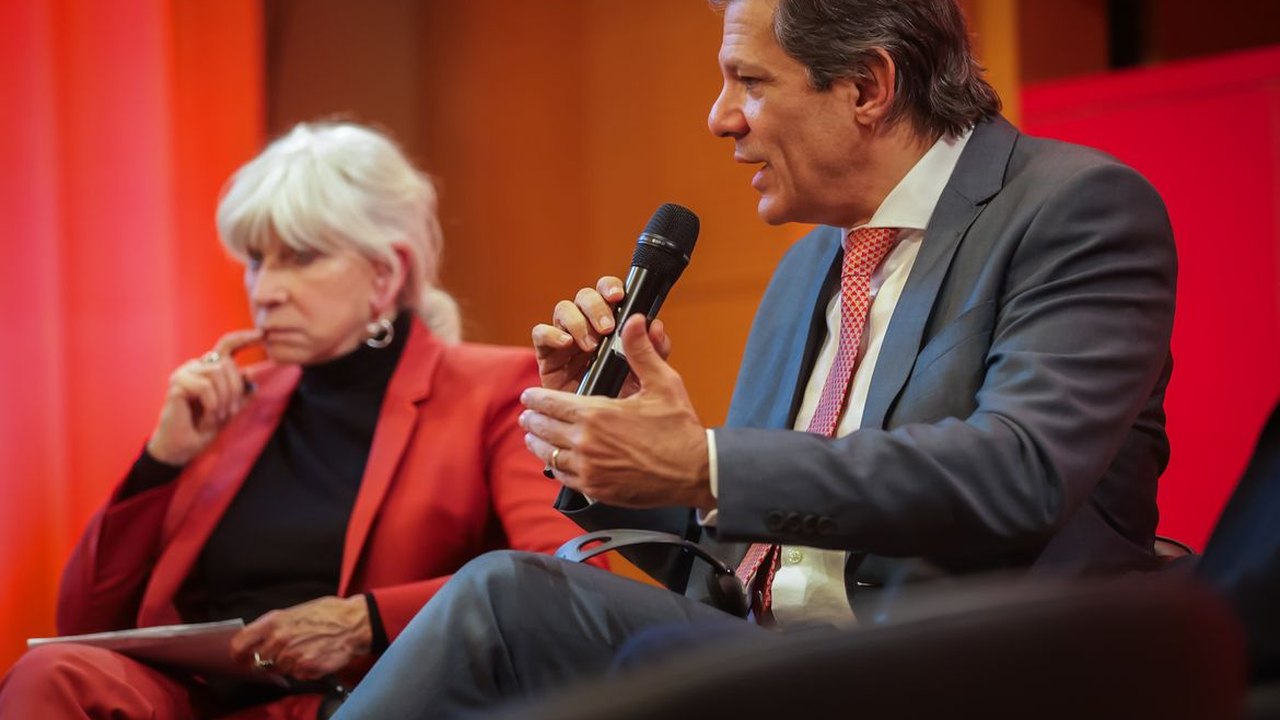 Haddad diz que Brasil e França convergem em tributação de super-ricos