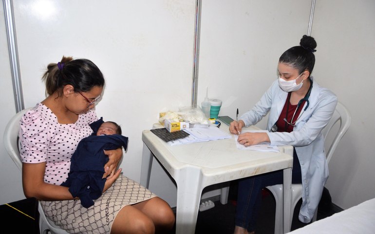 Mais de 2 mil atendimentos são realizados pela Sesau na Grota Vale da Esperança