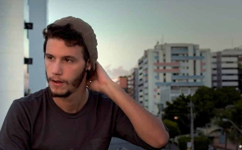 Felipe De Vas mostra sutilezas em show no Teatro de Arena dia 11