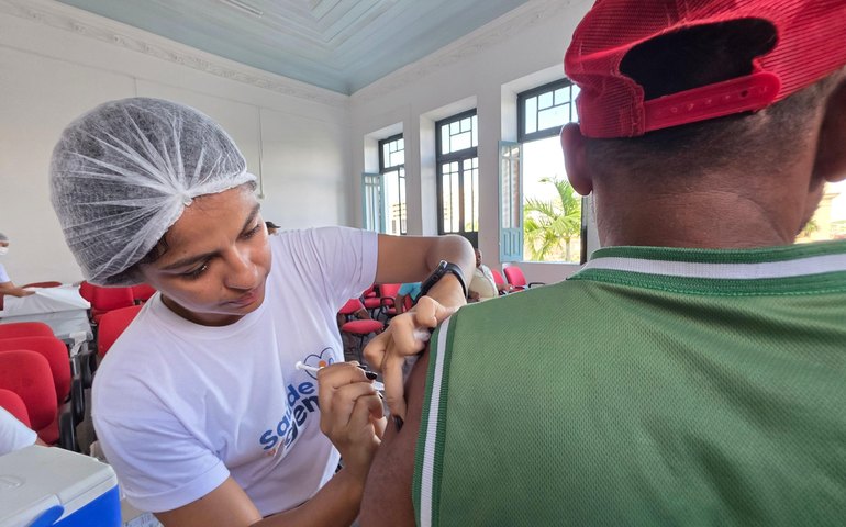 SMS participa da 1ª Semana Nacional da Saúde com serviços às pessoas em situação de rua