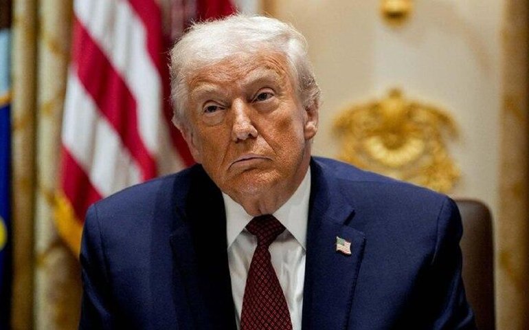 Trump avalia opções para operação dos EUA contra o Irã: prolongar ou encerrar em poucos dias