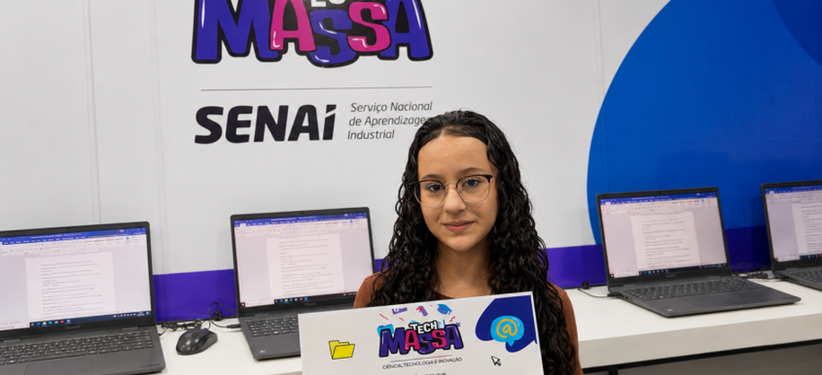 Giovanna pretende usar o conhecimento adquirido para conseguir uma vaga de jovem aprendiz. Foto: Winicius Correia / Ascom Sedigi.