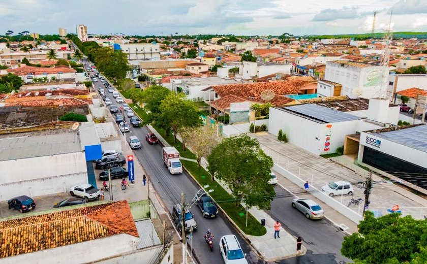 Arapiraca celebra mais 7,5 mil mudas de árvores plantadas este ano