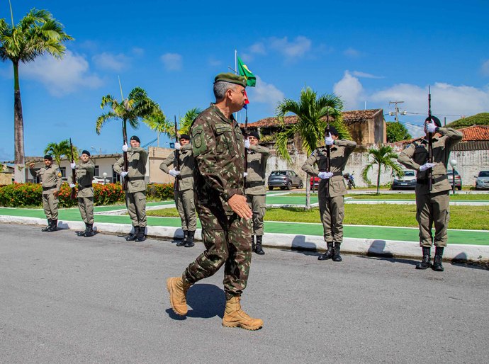 PM recebe visita técnica do comandante da 10ª Brigada de Infantaria Motorizada do Exército