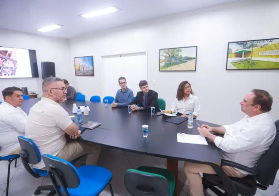 Prefeitura oficializa doação de terreno para nova sede da Polícia Federal em Arapiraca
