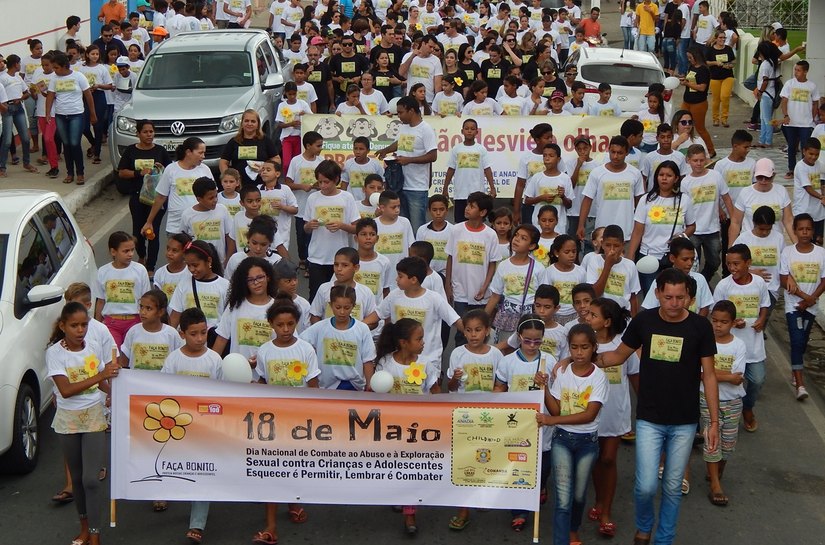 Anadia realiza caminhada de combate ao abuso e exploração sexual contra crianças e adolescentes