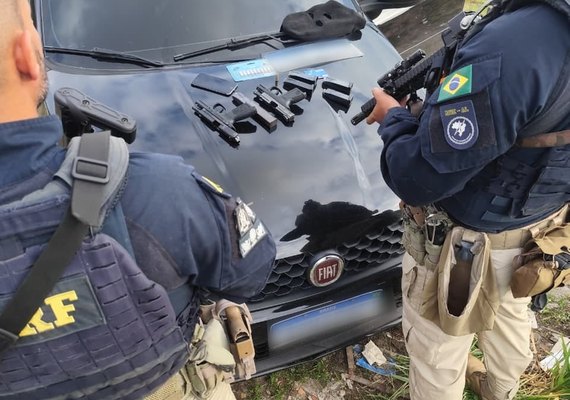 PRF prende homem com armas e veículos roubados durante perseguição em Maceió