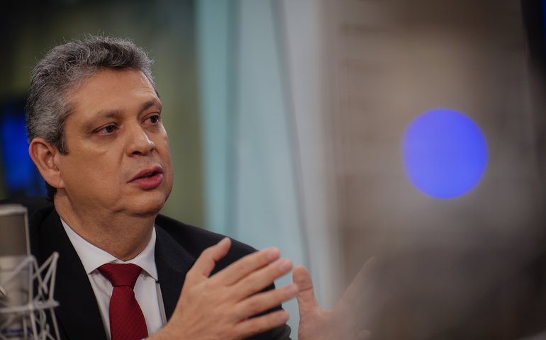 Movimentos sociais pediram alteração em proposta sobre BPC, afirma ministro