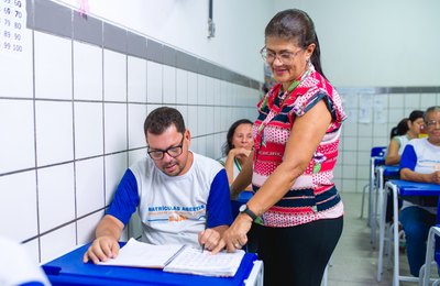 Prefeitura de Maceió nomeia mais 100 profissionais para rede municipal de ensino
