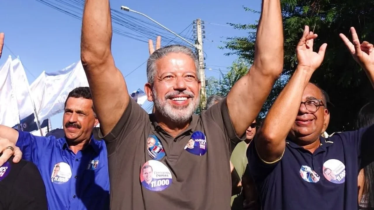 Arthur Lira recebe apoio em Limoeiro de Anadia em reconhecimento ao trabalho realizado em defesa do município e do Agreste
