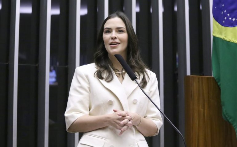 Comissão de Constituição e Justiça aprova orientação vocacional para adolescente em medida socioeducativa