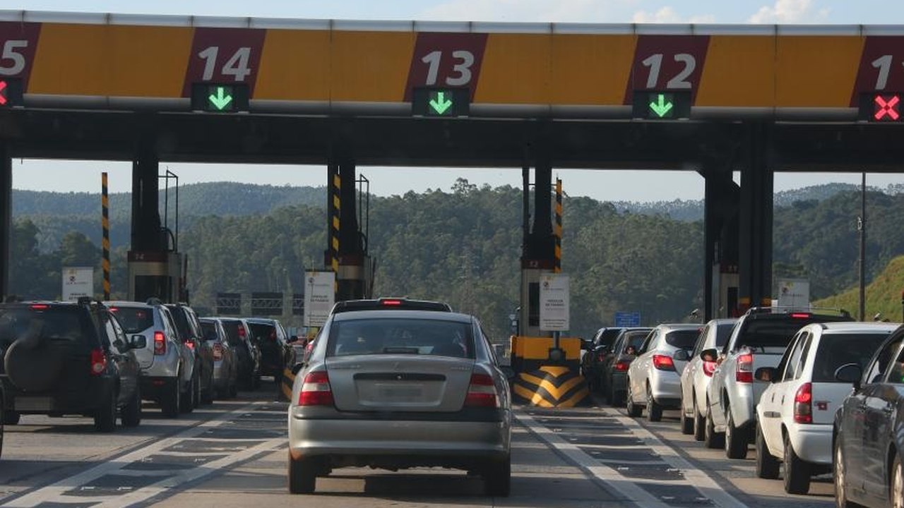 Fluxo total de veículos em estradas pedagiadas cresce 3,3% em julho, mostra ABCR