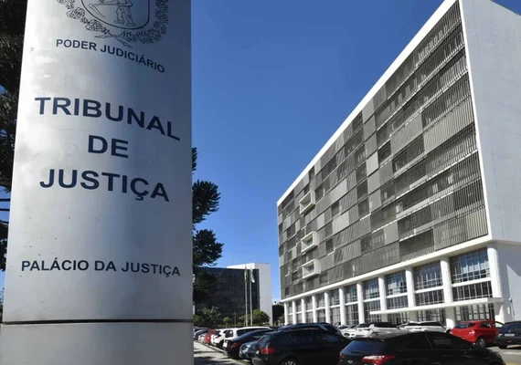 TJ-PR paga R$ 27,4 mi em penduricalhos a juízes às vésperas de eleição na Corte