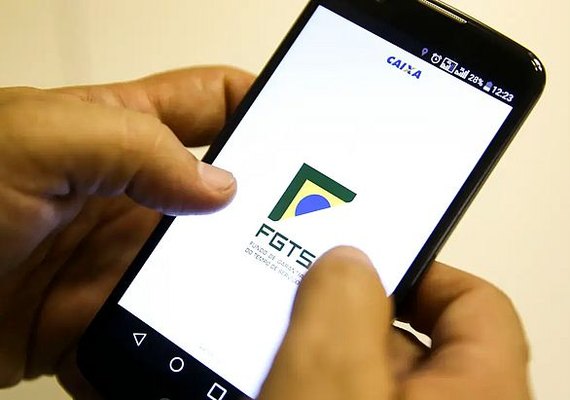 Governo avalia mudanças no FGTS e seguro-desemprego para ajuste fiscal
