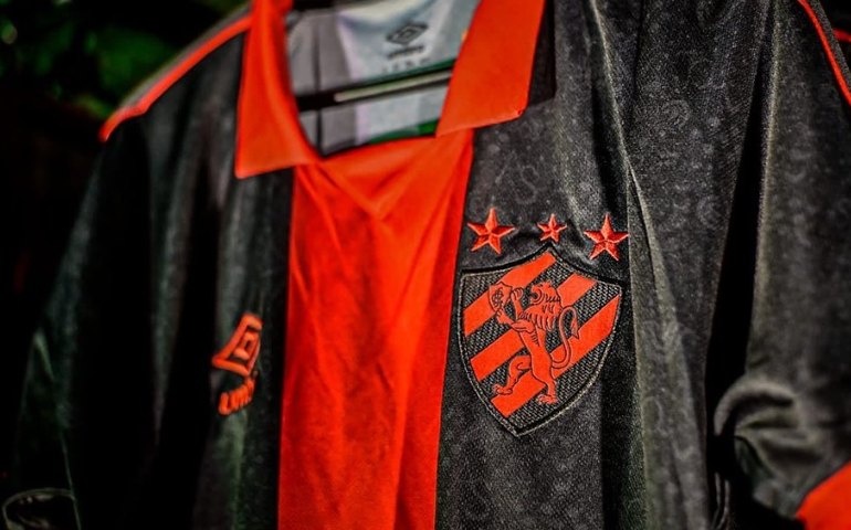 Sport lança uniforme em homenagem ao escritor e torcedor ilustre Ariano Suassuna