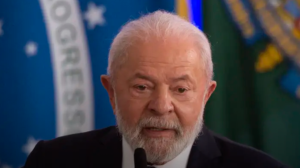 Lula Assina MP que Zera Conta de Luz para 60 Milhões de Brasileiros