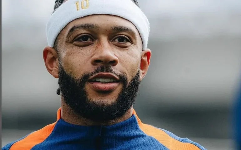 Corinthians ganha folga extra e Memphis 'convoca' Neymar: 'Amaria jogar com ele aqui'