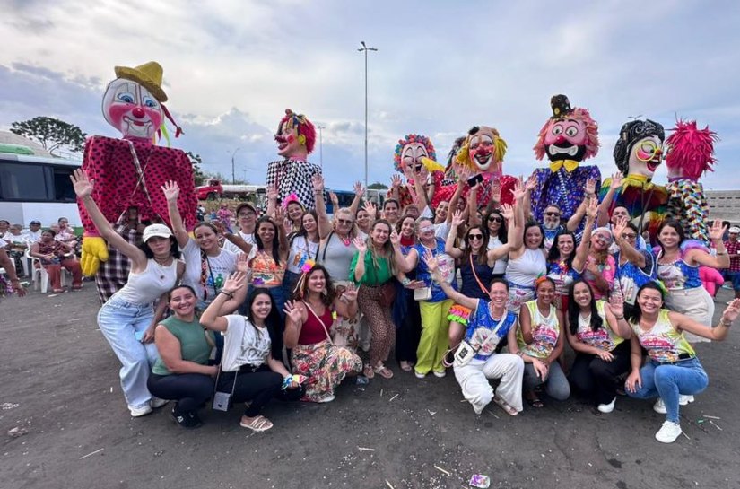Integração entre gerações marca Carnaval do SCFV em Arapiraca