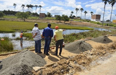 Prefeitura de Palmeira inicia trabalho de intervenção na Lagoa Juca Sampaio 