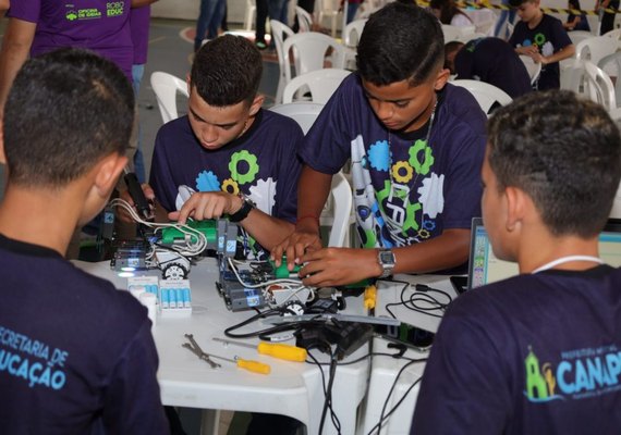 Etapa Estadual da Olimpíada Brasileira de Robótica (OBR) 2023 reúne diversos estudantes no Campus IV